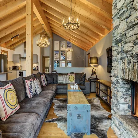 Chalet De Luxe Pour 12 Personnes Holiday home